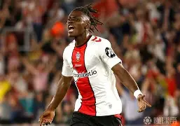 IM电竞游戏平台-罗马中场球星